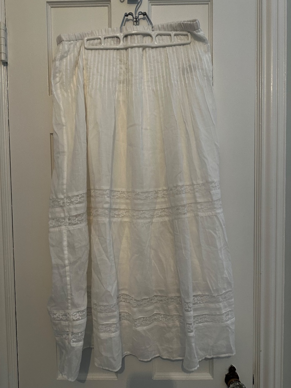 J. Crew White Lace Pintuck Skirt, lined,  NWT - Picture 3 of 4